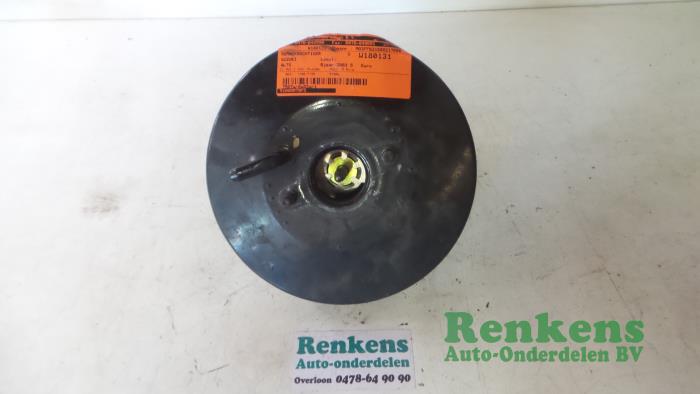 Usagé Assistant de freinage Suzuki Alto (RF410) 1.1 16V Prix € 40,00 Règlement à la marge proposé par Renkens Auto-Onderdelen B.V.