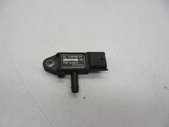 Begagnade Partikelfiltersensor Saab 9-3 II (YS3F) 1.9 TiD 16V Pris € 40,00 Marginaltabell erbjuds av Auto Demontage Elferink B.V.