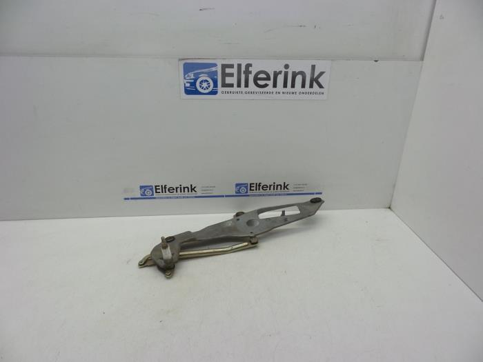 Begagnade Torkarmekanism Volvo 850 Estate 2.5i 10V Pris € 25,00 Marginaltabell erbjuds av Auto Demontage Elferink B.V.