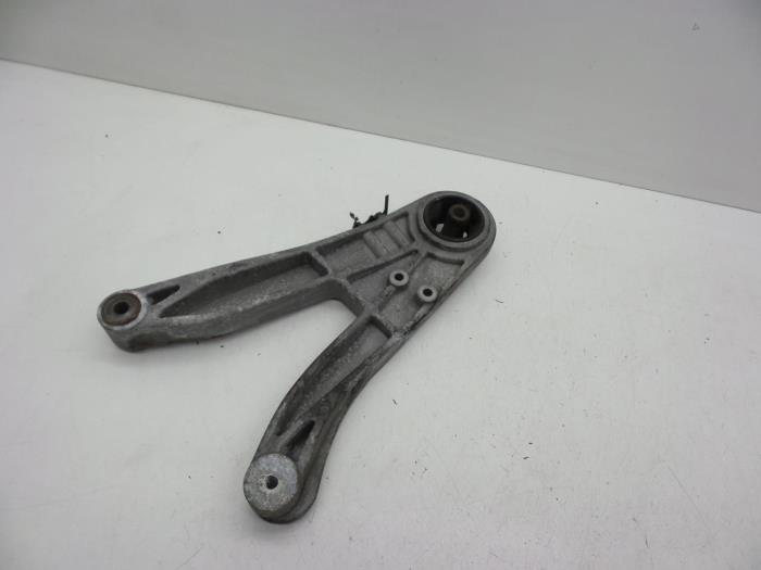 Used Engine mount Volvo 850 Estate 2.5 TDI Price € 50,00 Margin scheme offered by Auto Demontage Elferink B.V.