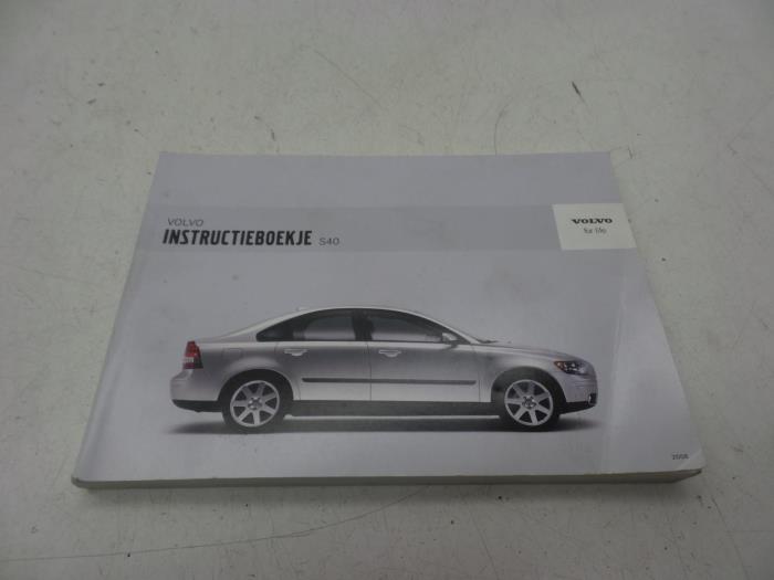Używane Instrukcja Volvo S40 (MS) 1.6 D 16V Cena € 25,00 Procedura marży oferowane przez Auto Demontage Elferink B.V.