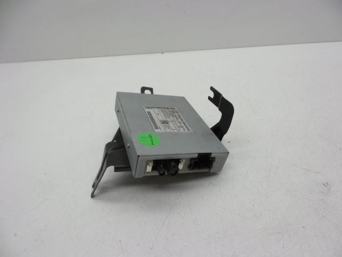 Używane Radio Saab 9-3 II (YS3F) 2.0t 16V BioPower Cena € 50,00 Procedura marży oferowane przez Auto Demontage Elferink B.V.
