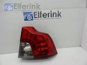 Używane Tylne swiatlo pozycyjne prawe Volvo S40 (MS) 1.8 16V Cena € 100,00 Procedura marży oferowane przez Auto Demontage Elferink B.V.