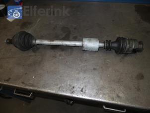 Used Front drive shaft, right Volvo 480 1.7 Turbo Price € 50,00 Margin scheme offered by Auto Demontage Elferink B.V.