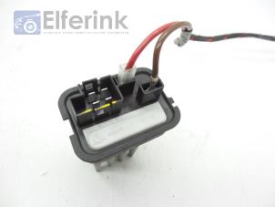Used Heater resistor Opel Zafira (M75) 1.9 CDTI Price € 65,00 Margin scheme offered by Auto Demontage Elferink B.V.