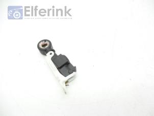 Used Gearbox mechanism Opel Zafira (M75) 1.9 CDTI Price € 20,00 Margin scheme offered by Auto Demontage Elferink B.V.