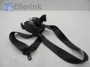 Used Rear seatbelt tensioner, right Volvo V40 (MV) 1.6 D2 Price € 45,00 Margin scheme offered by Auto Demontage Elferink B.V.