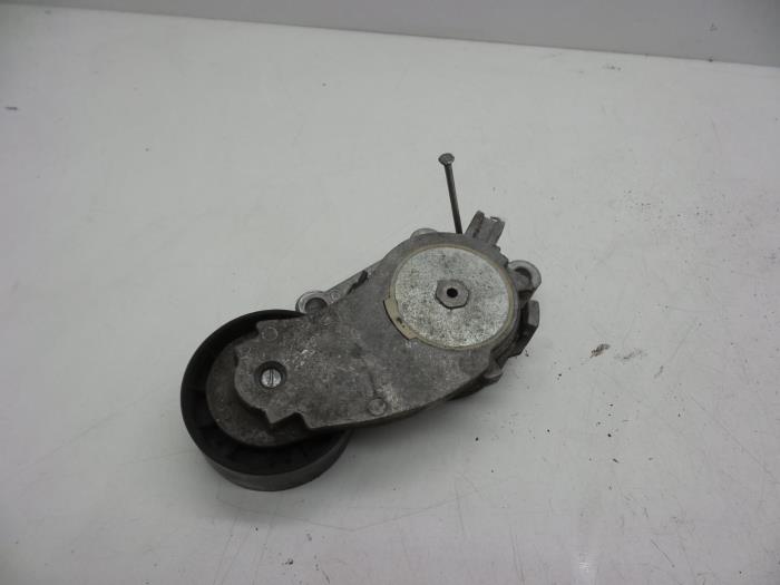 Usados Tensor correa múltiple Volvo V40 (MV) 1.6 D2 Precio € 40,00 Norma de margen ofrecido por Auto Demontage Elferink B.V.