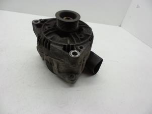 Dynamo van een Saab 9000 CS 3.0 V6 24V CS,CSE 1996