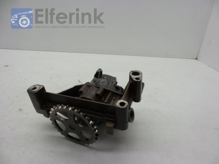 Oil pump from a Volvo V50 2008