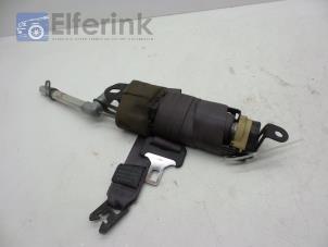 Used Seatbelt tensioner, right Saab 9-5 (YS3E) 2.0t 16V Price € 75,00 Margin scheme offered by Auto Demontage Elferink B.V.