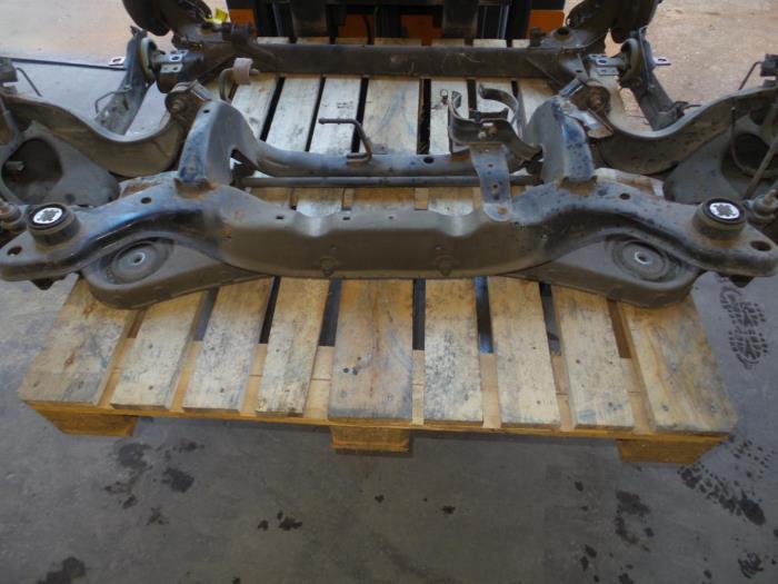 Begagnade Bakre drivaxel Volvo V60 I (FW/GW) 2.0 D3 20V Pris € 250,00 Marginaltabell erbjuds av Auto Demontage Elferink B.V.
