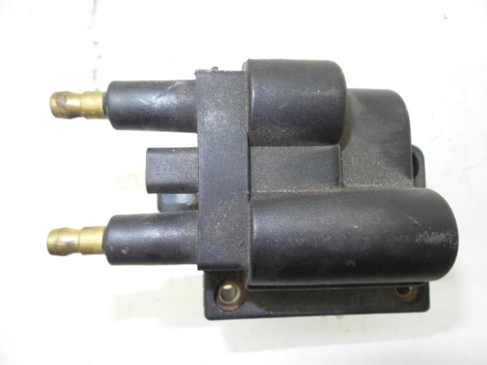 Usados Bobina Volvo V40 (VW) 1.8 16V Precio € 25,00 Norma de margen ofrecido por Auto Demontage Elferink B.V.