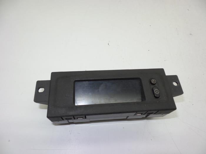 Begagnade Innerdisplay Opel Vivaro 1.9 DI Pris € 25,00 Marginaltabell erbjuds av Auto Demontage Elferink B.V.