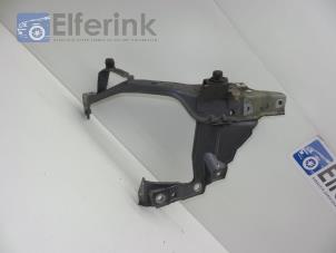 Used Headlight frame, right Opel Zafira (M75) 1.8 16V Ecotec Price € 40,00 Margin scheme offered by Auto Demontage Elferink B.V.