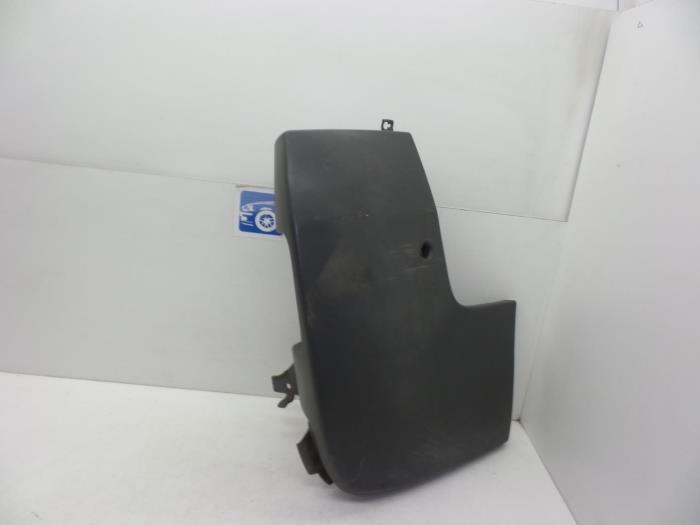 Rear bumper corner trim