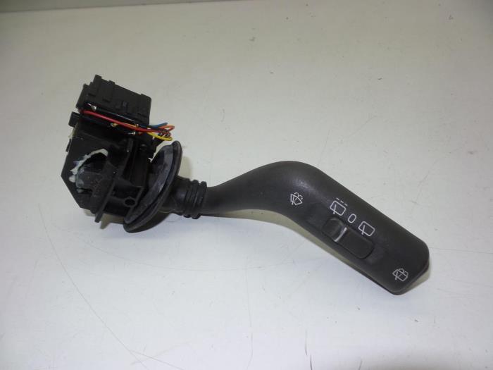 Gebrauchte Scheibenwischer Schalter Volvo V40 (VW) 1.8 16V Preis € 25,00 Margenregelung angeboten von Auto Demontage Elferink B.V.