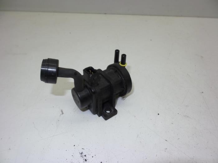 Usagé Régulateur pression turbo Opel Zafira (F75) 2.0 DTI 16V Prix € 25,00 Règlement à la marge proposé par Auto Demontage Elferink B.V.