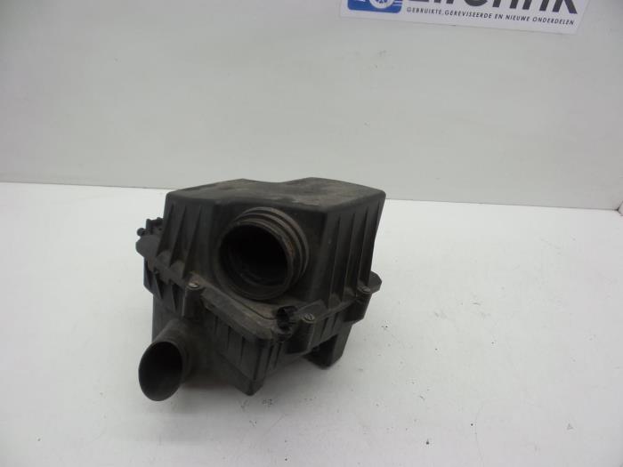 Begagnade Luftfilterhus Opel Corsa D 1.3 CDTi 16V ecoFLEX Pris € 40,00 Marginaltabell erbjuds av Auto Demontage Elferink B.V.