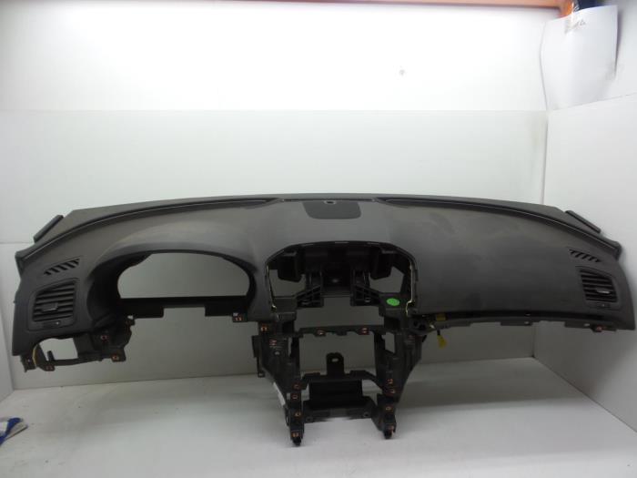 Używane Panel Opel Insignia 1.8 16V Ecotec Cena € 250,00 Procedura marży oferowane przez Auto Demontage Elferink B.V.