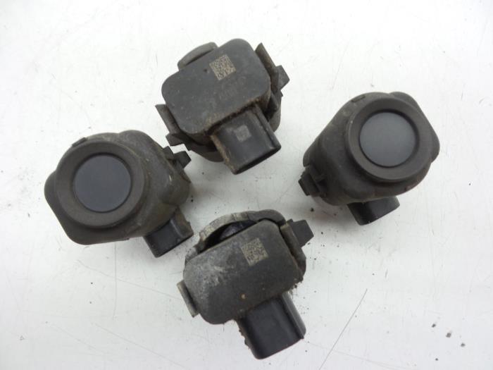 Usados Sensor PDC Saab 9-3 II Sport Sedan (YS3F) 1.8i 16V Precio € 75,00 Norma de margen ofrecido por Auto Demontage Elferink B.V.