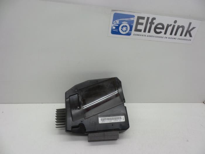 Begagnade Innerdisplay Saab 9-5 (YS3G) 2.0 TiD 16V Pris € 250,00 Marginaltabell erbjuds av Auto Demontage Elferink B.V.