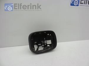 Gebrauchte Spiegelkappe rechts Volvo XC90 I 2.4 D5 20V Preis € 25,00 Margenregelung angeboten von Auto Demontage Elferink B.V.