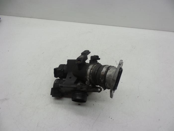 Usagé Boitier papillon Volvo V50 (MW) 1.6 D 16V Prix € 125,00 Règlement à la marge proposé par Auto Demontage Elferink B.V.