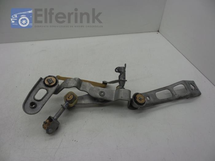 Gearbox mechanism from a Opel Corsa D 1.2 16V 2014