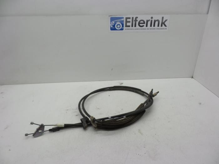 Usagé Câble frein à main Volvo V40 (MV) 2.0 T3 16V Prix € 25,00 Règlement à la marge proposé par Auto Demontage Elferink B.V.