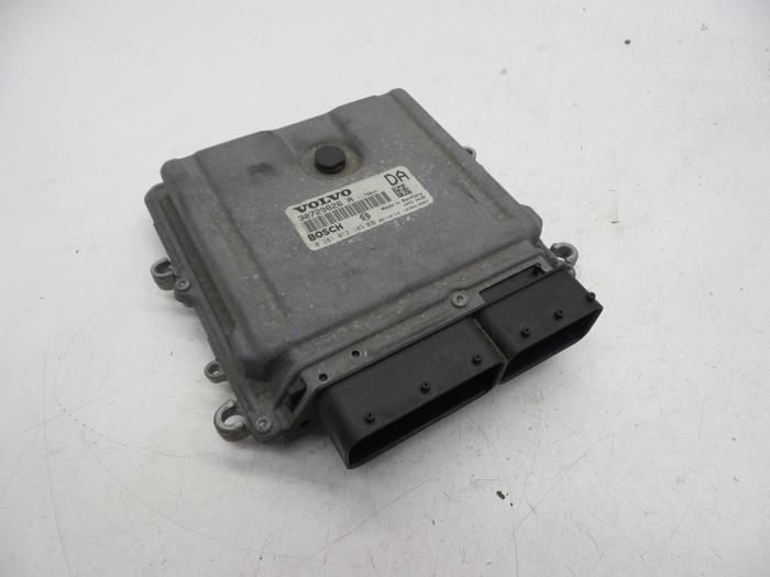 Used Injection computer Volvo V70 (SW) 2.4 D 20V Price € 100,00 Margin scheme offered by Auto Demontage Elferink B.V.