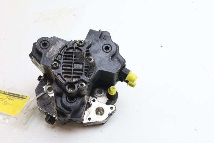 Begagnade Dieselpump Volvo S60 I (RS/HV) 2.4 D5 20V Pris € 100,00 Marginaltabell erbjuds av Auto Demontage Elferink B.V.