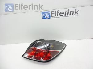 Used Taillight, right Opel Astra H GTC (L08) 2.0 16V Turbo Price € 50,00 Margin scheme offered by Auto Demontage Elferink B.V.