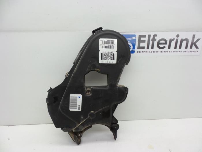 Usagé Couvercle de distribution Volvo XC60 I (DZ) 2.4 D5 20V 220 AWD Prix € 25,00 Règlement à la marge proposé par Auto Demontage Elferink B.V.