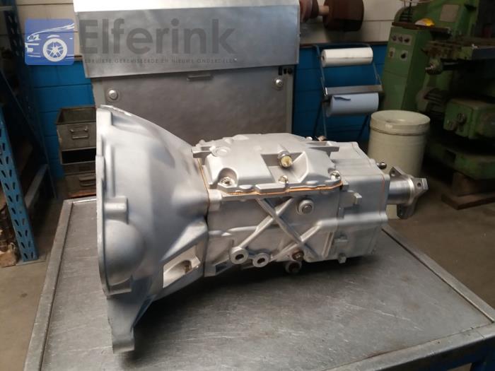 Gearbox from a Volvo 940 I Estate 2.0i 1991