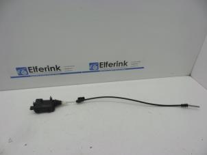 Begagnade Tanklåsmotor Opel Astra H GTC (L08) 2.0 16V Turbo Pris € 25,00 Marginaltabell erbjuds av Auto Demontage Elferink B.V.