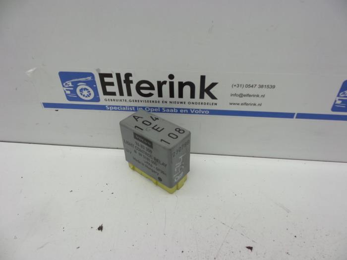 Begagnade Relä Volvo V70 (GW/LW/LZ) 2.4 20V 140 Pris € 25,00 Marginaltabell erbjuds av Auto Demontage Elferink B.V.