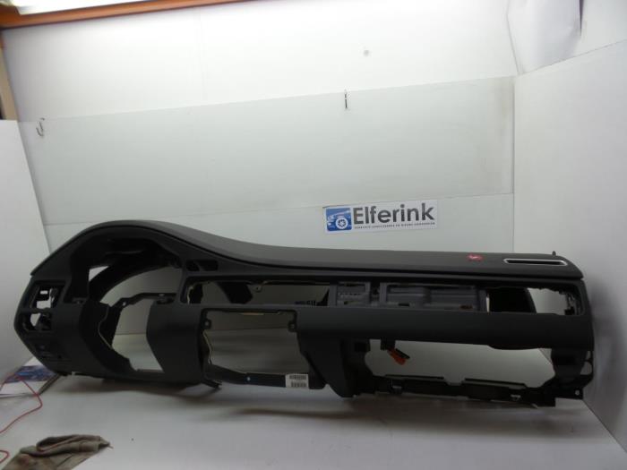 Używane Panel Volvo S80 (AR/AS) 2.5 Flexifuel Turbo 20V Cena € 425,00 Procedura marży oferowane przez Auto Demontage Elferink B.V.