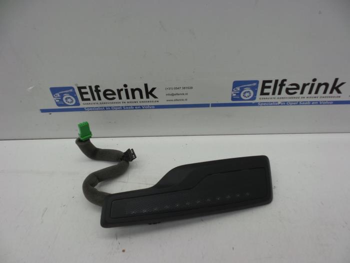 Gebrauchte Anzeige Innen Volvo S80 (AR/AS) 2.5 Flexifuel Turbo 20V Preis € 25,00 Margenregelung angeboten von Auto Demontage Elferink B.V.
