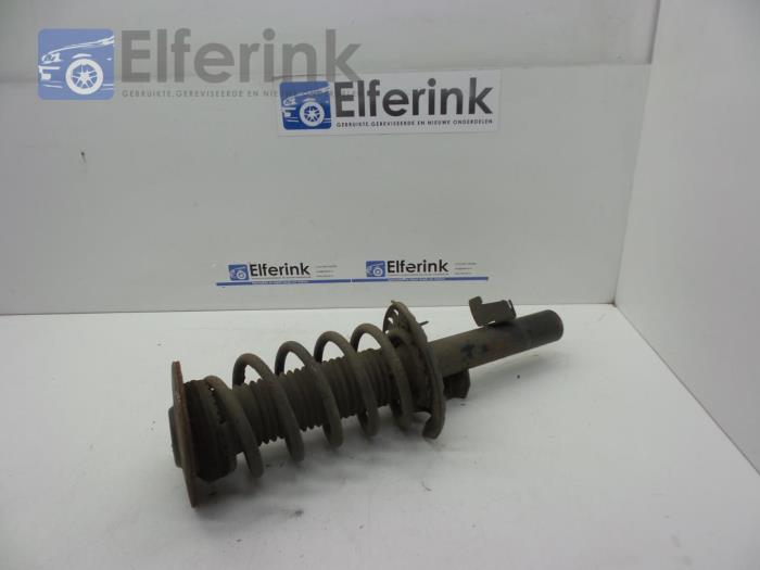 Front shock absorber rod, right from a Volvo S80 (AR/AS) 2.5 Flexifuel Turbo 20V 2010