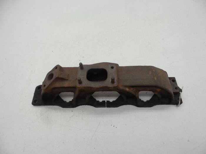 Gebrauchte Abgaskrümmer Volvo V40 (VW) 1.9 TD Preis € 75,00 Margenregelung angeboten von Auto Demontage Elferink B.V.