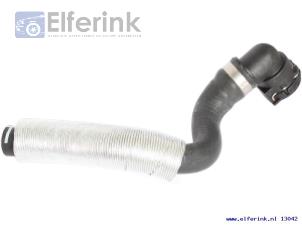 New Water hose connection Saab 9-3 03- Price € 18,15 Inclusive VAT offered by Auto Demontage Elferink B.V.