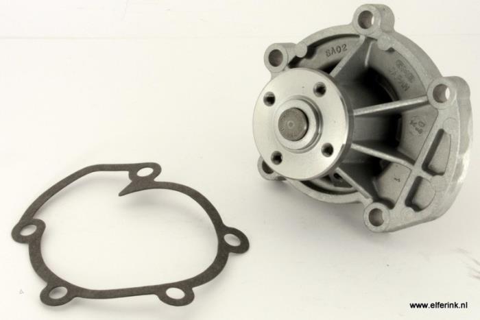Nya Vattenpump Saab 900 Pris € 30,25 Inklusive moms erbjuds av Auto Demontage Elferink B.V.