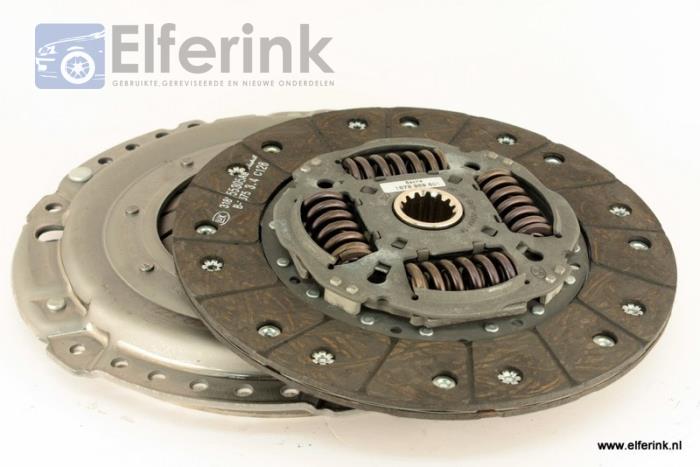 Clutch kit (complete) from a Saab 9-3 1998