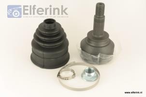 New CV joint, front Saab 900 Price € 90,75 Inclusive VAT offered by Auto Demontage Elferink B.V.