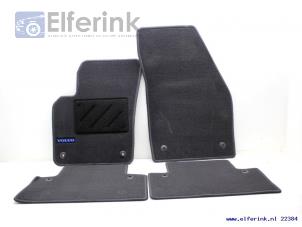 New Set of mats Volvo V50 Price € 30,25 Inclusive VAT offered by Auto Demontage Elferink B.V.