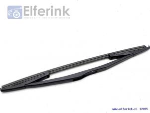 New Wiper blade Saab 9-5 Price € 12,10 Inclusive VAT offered by Auto Demontage Elferink B.V.