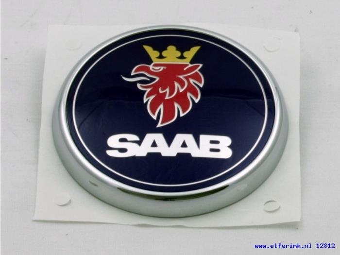 Nowe Emblemat Saab 9-3 03- Cena € 24,20 Z VAT oferowane przez Auto Demontage Elferink B.V.
