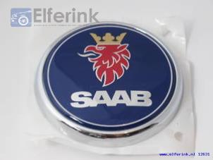 Neue Emblem Saab 9-5 Preis € 30,25 Mit Mehrwertsteuer angeboten von Auto Demontage Elferink B.V.
