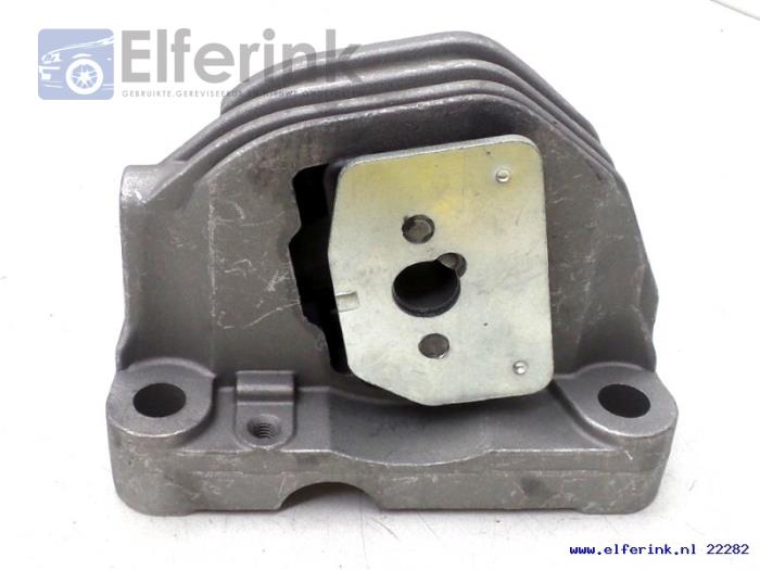 Engine mount from a Volvo V70 2002